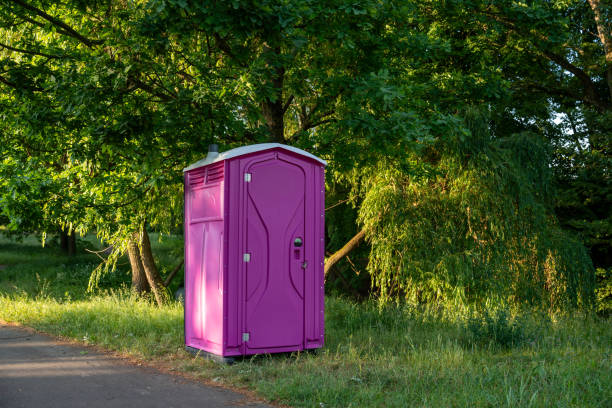 Best Portable restroom trailer rental  in East Palatka, FL